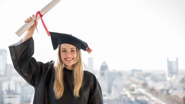 girl-graduating